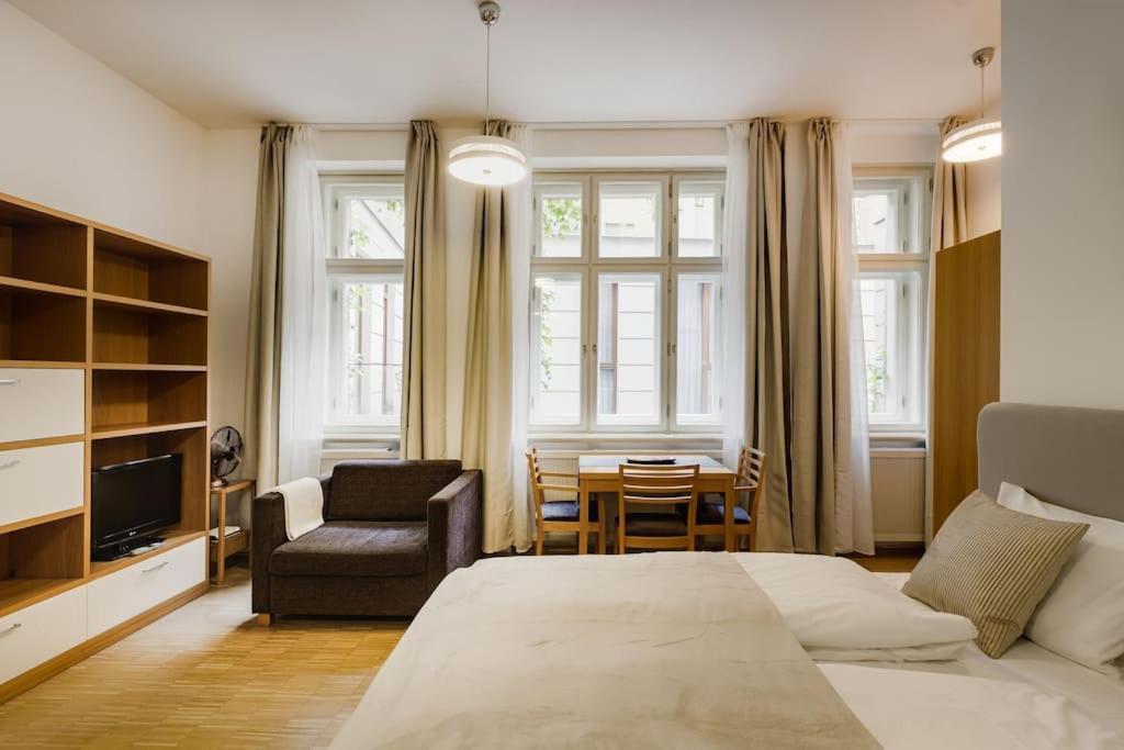 Deluxe Suite In Prime Location Prag Exterior foto